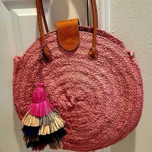 La Jolla round raffia/ straw handbag wifh straw tassel made in Madagascar